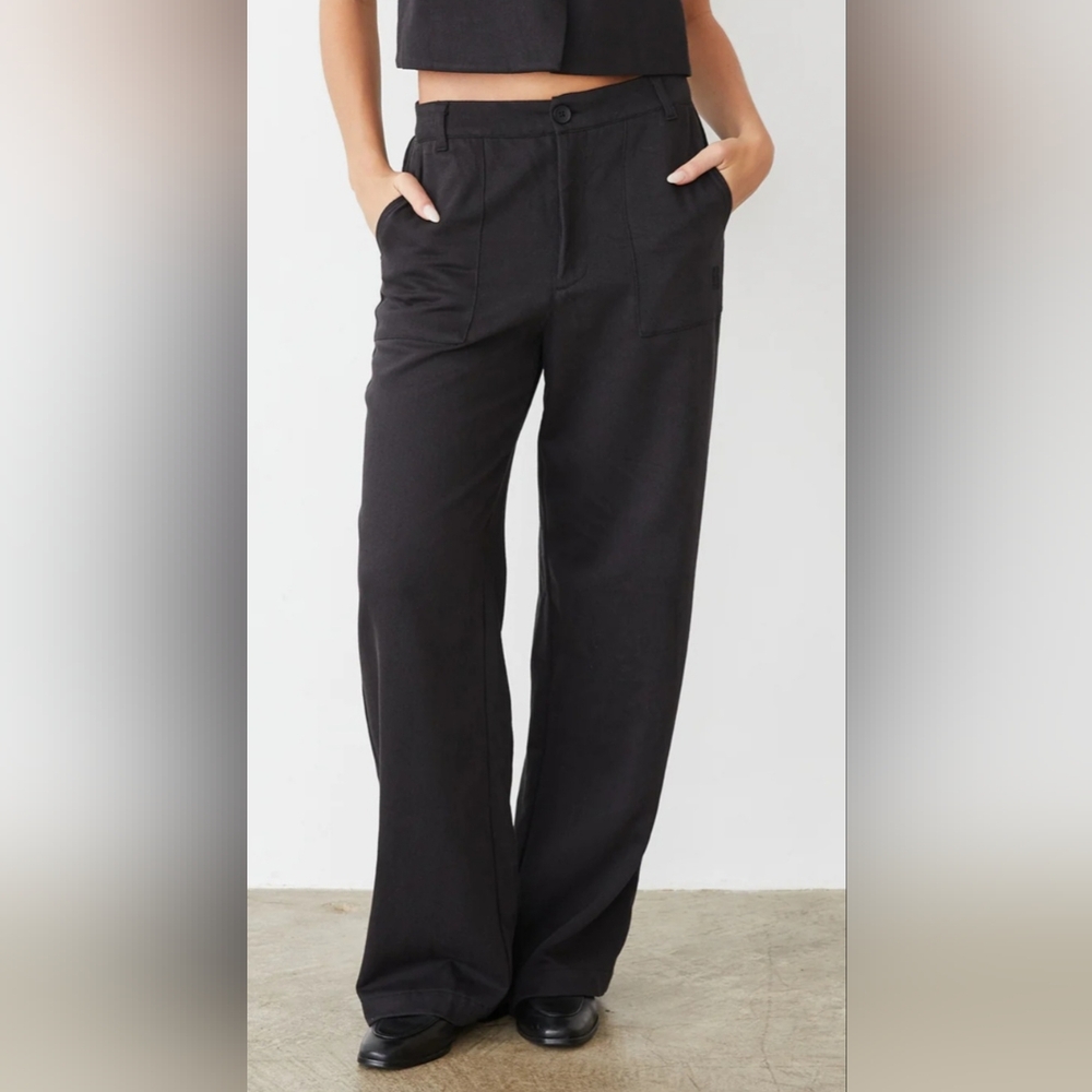 Monrow Soft Twill Patch Pocket Pant
